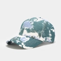 Détail de la casquette tie-dye bleu et vert avec coutures de qualité et texture coton - M (56-58cm) / Vert Blanc Tie-dye