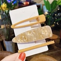 Detailed view of three acrylic hair clips set in marble and solid beige finishes - Apricot Coffee Golden Marble Set (10#) / 3-Pack