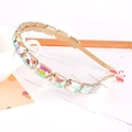 Elegante cerchietto sottile dorato con cristalli rettangolari iridescenti lucidi - Strass Colorato Rettangolare