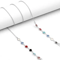 Catenella per occhiali argento con gemme colorate su supporto bianco minimalista - Catena di Cristallo Colorata Argento