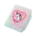 Dettaglio di un taccuino unicorno di peluche con cuore di paillettes e pelliccia colorata - Unicorno di Paillettes / Colorato
