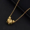 Collana con ciondolo a forma di topo dello zodiaco dorato su fondo nero - Topo Fortunato