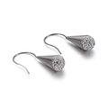 Orecchini a cono in argento con cristalli scintillanti su uno sfondo bianco pulito - Colore Acciaio (8mm)