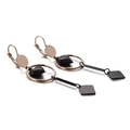 Pendientes geométricos de oro rosa con colgantes negros de corazón y cuadrados de metal - Oro Rosa Negro (KE86818-KFC)