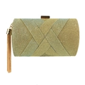 Gros plan d'une pochette dorée à texture tissée métallique avec élégante chaîne à pompon - Or Étincelant