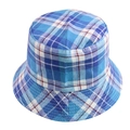 Detailweergave van het blauw-witte ruitpatroon op een casual bucket hat van textiel - Blauw Lichtblauw Wit Schotse Ruit (8)