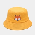 Dettaglio del cappello a secchiello in cotone giallo con ricamo volpe e tesa rinforzata - M (56-58cm) / Giallo