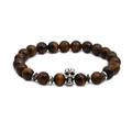Detailansicht des Tigerauge-Perlenarmbands mit silbernem Totenkopf und Schnitzereien - Totenkopf