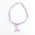 Collana a coda di sirena con ciondolo viola glitterato e nastro di garza per donna - Viola (3)