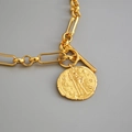Collier en laiton doré vintage avec pendentif pièce, perle baroque et fermoir OT - Chaîne avec pendentif pièce d'or