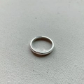 Anello minimalista in argento sterling 925 con finitura a specchio lucida e design rotondo - US 7 / Anello Superficie Liscia