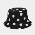 Dettaglio di un cappello da pescatore nero con motivi a margherita e tessuto in tela - M (56-58cm) / Nero