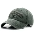 Dark green washed cotton baseball cap with New York embroidery and vintage finish - Dark Green