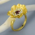 S925 sterling silver flower ring in golden finish with natural red garnet gemstone - Gold Silver Two-Tone (LFJD0128) / Gold Flower Silver Core Red