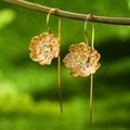 Luxurious S925 sterling silver flower drop earrings with green gemstone in golden finish - 925 Silver / Gold Flower Silver Core Green Stone