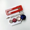 Set de 3 pinzas para el cabello con lentejuelas rojas, perlas blancas y tela marina - Juego de Tres Piezas Rojo Vintage (14) / Combinación Rojo Brillante