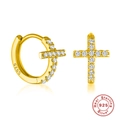 Vergoldete Creolen aus S925 Sterling Silber mit Kreuzanhänger und klaren Zirkonia-Steinen - Gold