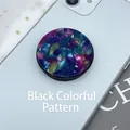 Support de téléphone rond avec motif marbre irisé sombre sur smartphone blanc - Support Extensible / Noir Irisé