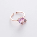 Detail of a heart-shaped purple gradient crystal ring with rose gold adjustable band - 10#12955B (Purple)