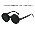 Gafas de sol redondas retro negro mate con lentes grises y montura de diseño estriado - Marco Negro Mate Lente Gris Negro