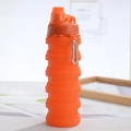 Collapsible orange silicone sports bottle with wavy texture and carabiner clip - 500ml / Orange (Pointed Mouth)