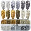 Dettaglio del set glitter per unghie a 12 griglie con paillettes oro e argento F5.02 - Paillettes Metalliche a 12 Griglie (F5.02)