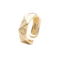 Verstellbarer goldener Polygonring mit gravierten Smileys auf geometrischen Facetten - Einstellbar Offen / Gold