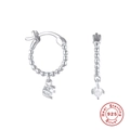 Orecchini a cerchio in argento 925 con ciondolo in cristallo e texture a sfere - Oro Bianco