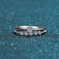 Ensemble de bagues empilables en argent S925 avec Moissanite 10 points sur fond bleu - Taille 17 / Argenté