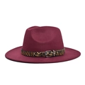Dettaglio cappello in feltro bordeaux con fascia leopardata e fibbia in metallo argento - Adulto 56-60cm / Borgogna
