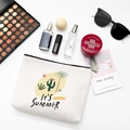 Kosmetiktasche aus Baumwolle in Beige mit Kaktus-Print und It's SUMMER-Schriftzug - Stil B (Kaktus)