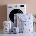 Set of 6 thick mesh laundry bags with blue leaf print for bras and delicates - Extra Large (60*60cm) / Print - Blue Leaves