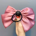 Rosa Satin Haargummi mit großer Schleife und hochelastischem Gummiband für Damenfrisuren - Rosa Haargummi