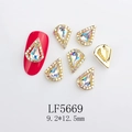 Amuletos para uñas en forma de gota con cristal iridiscente y engaste dorado - Forma de Gota AB Aurora Base Dorada (5669)