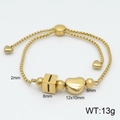 Verstellbares Gold-Edelstahlarmband mit Herz- und Würfelanhängern in Box-Kette - Buchstabe I