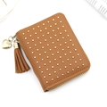 Portefeuille court en similicuir marron avec rivets dorés, gland à franges et cœur zip - Marron