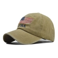 Détail de la casquette de baseball kaki vintage avec broderie USA et drapeau américain - Réglable / Khaki Lavé