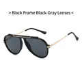 Lunettes de soleil aviateur noires avec verres gris foncé et branches dorées - Monture Noire Verres Noir Gris