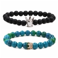 Détail de bracelets de perles avec couronnes en pierres noires mates et turquoise - Ensemble de Couronnes Pierre de Phénix et Noir Mat B
