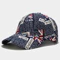 Détail de l'imprimé graffiti Union Jack sur une casquette de baseball en coton - Réglable / Drapeau Lettre Bleu Foncé