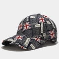 Détail du motif graffiti drapeau britannique et typographie vintage sur casquette coton - Réglable / Drapeau Lettre Noir