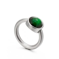 Polierter Ring aus Titanstahl mit facettiertem grünem Katzenaugen-Edelstein-Inlay - US 7 / Grüner Kristall (KR82285-K)