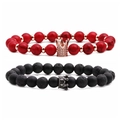 Détail de bracelets couronne avec œil de tigre, pierre de lave et perles noires mates - Ensemble Couronne Turquoise Rouge