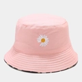 Detail eines rosa Anglerhuts aus Baumwolle mit Gänseblümchen-Stickerei und Wendeseite - M (56-58cm) / Rosa Wendbar (Gänseblümchen-Stickerei)