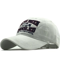 Berretto da baseball in cotone beige con ricamo vintage di pesci e visiera curva - Regolabile / Bianco
