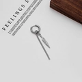 Punk feather earring with chain and rounded clasp in vintage titanium steel finish - Feather with Chain (E2777-8)