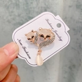 Broche renard en or rose avec pierres œil-de-chat roses et cristaux blancs - A7-38