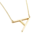 Collana in acciaio inossidabile spazzolato oro con ciondolo a forma di lettera A - Stile A (KN25644-K)
