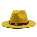 Sombrero fedora de lana amarillo con banda de cuero negro e insignia de escorpión - M (55-58cm) / Amarillo