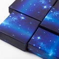 Scatola regalo quadrata per gioielli con motivo a cielo stellato blu e design galassia - 5*5*3cm Con Spugna / Blu Stellato